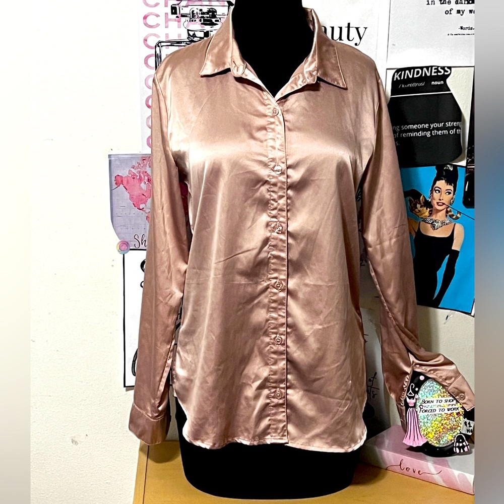 Almost Famous Rose Gold Satin Button Down Long Sleeve Blouse Med